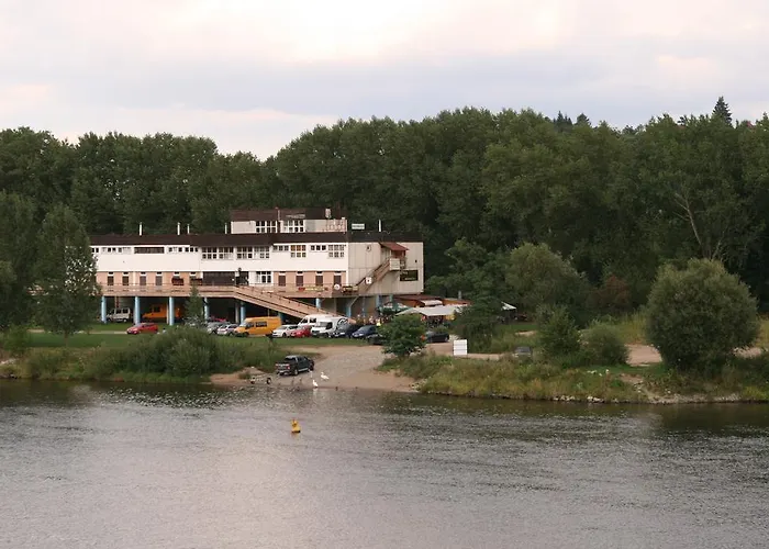 Hostel Boathouse Praga